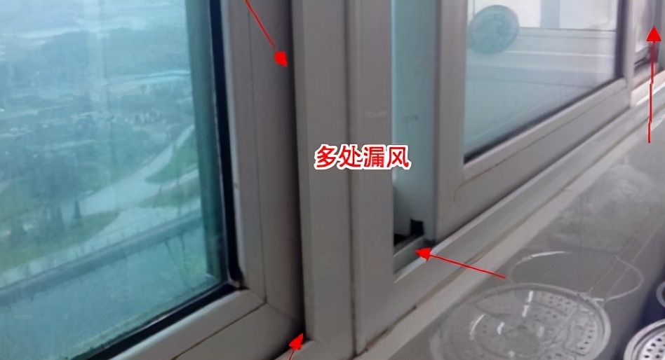 窗户关不严漏风教你一分钟解决,窗户关不严是进冷风还是吹热风