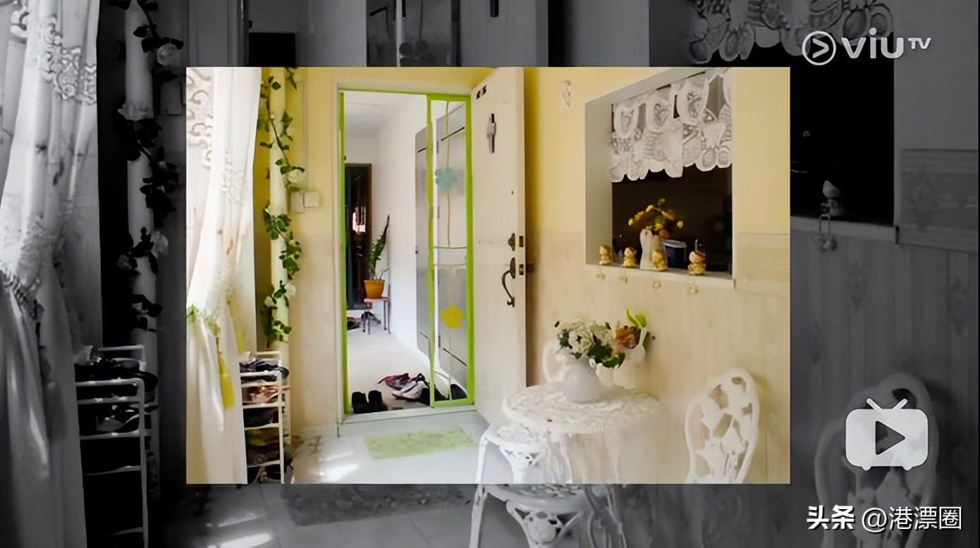 最近港府推出月租700块的房子，里面长这样！