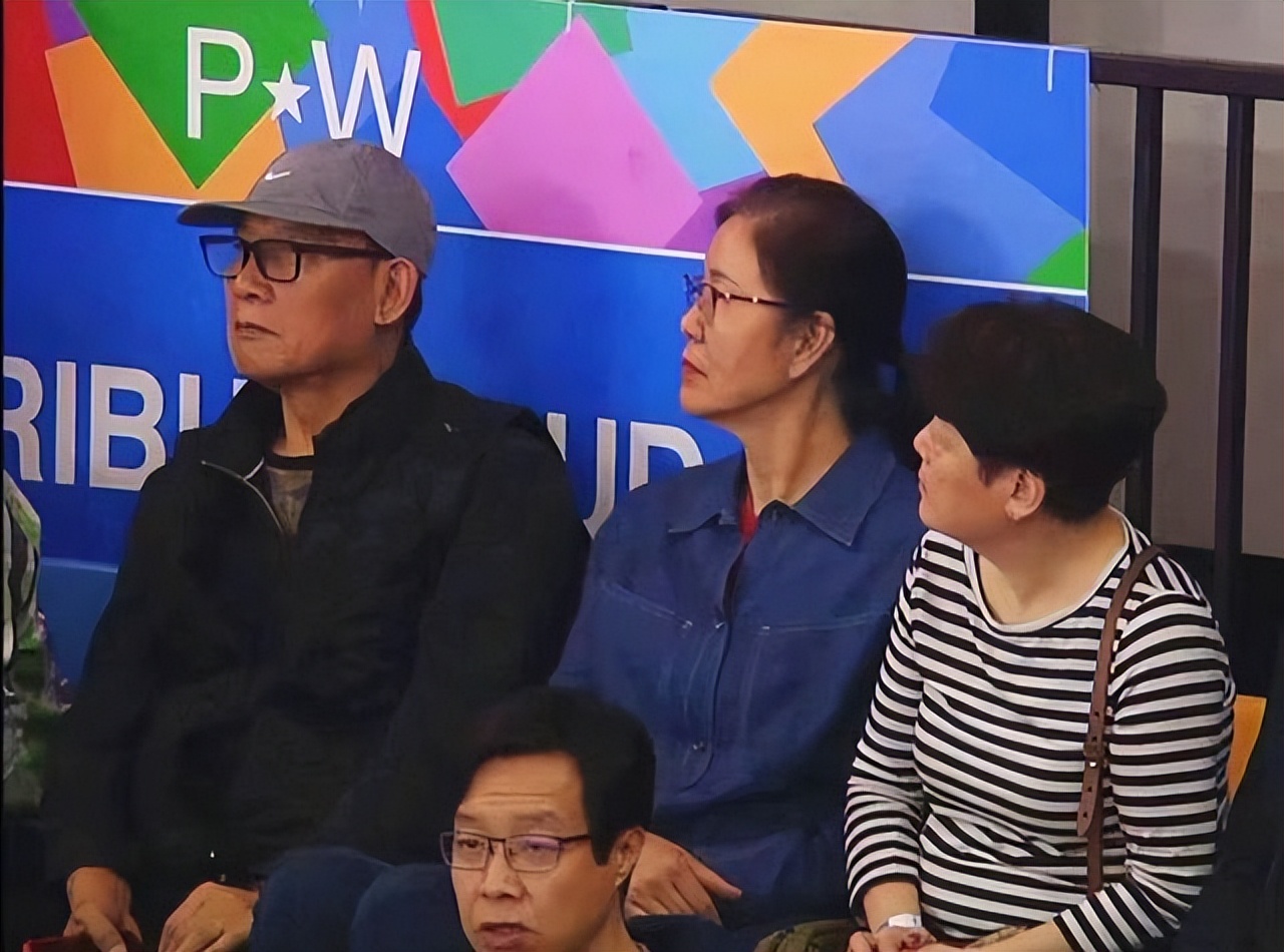 女排对巴西幕后故事,女排对巴西新闻