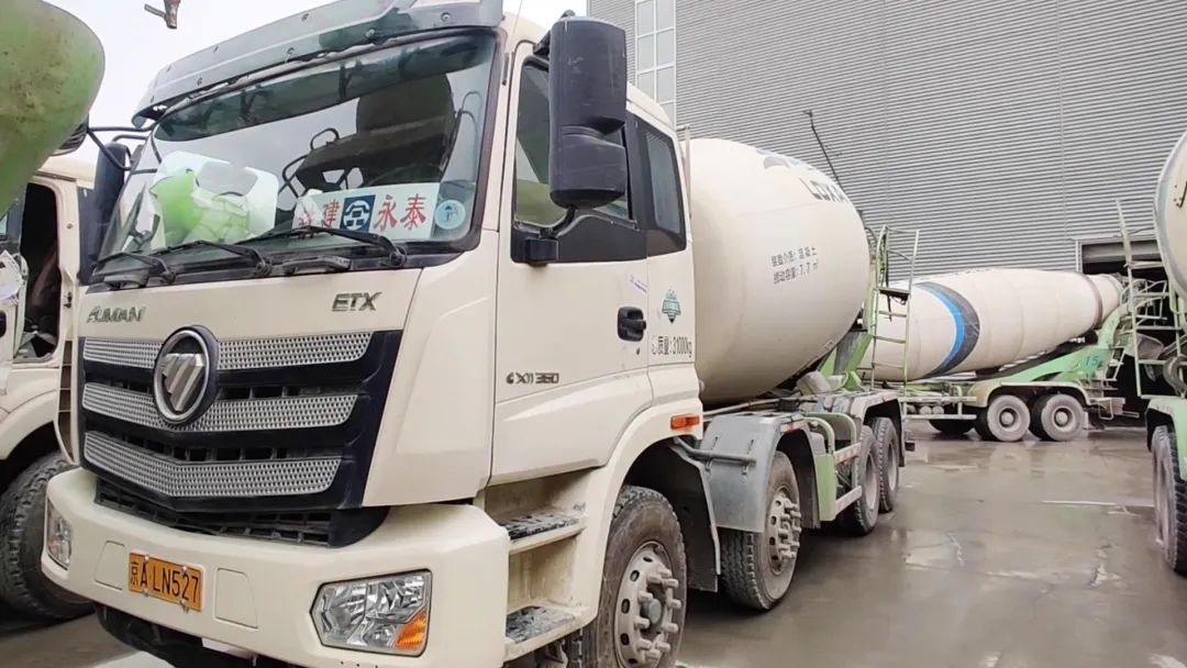 缔造首都精品工程,北京铁建永泰为福田雷萨搅拌车点赞