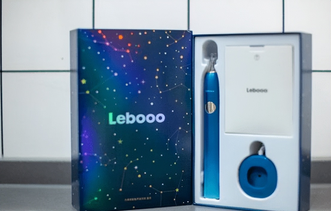 欧乐b电动牙刷p3000和p4000哪个好,mcomb电动牙刷和usmile电动牙刷