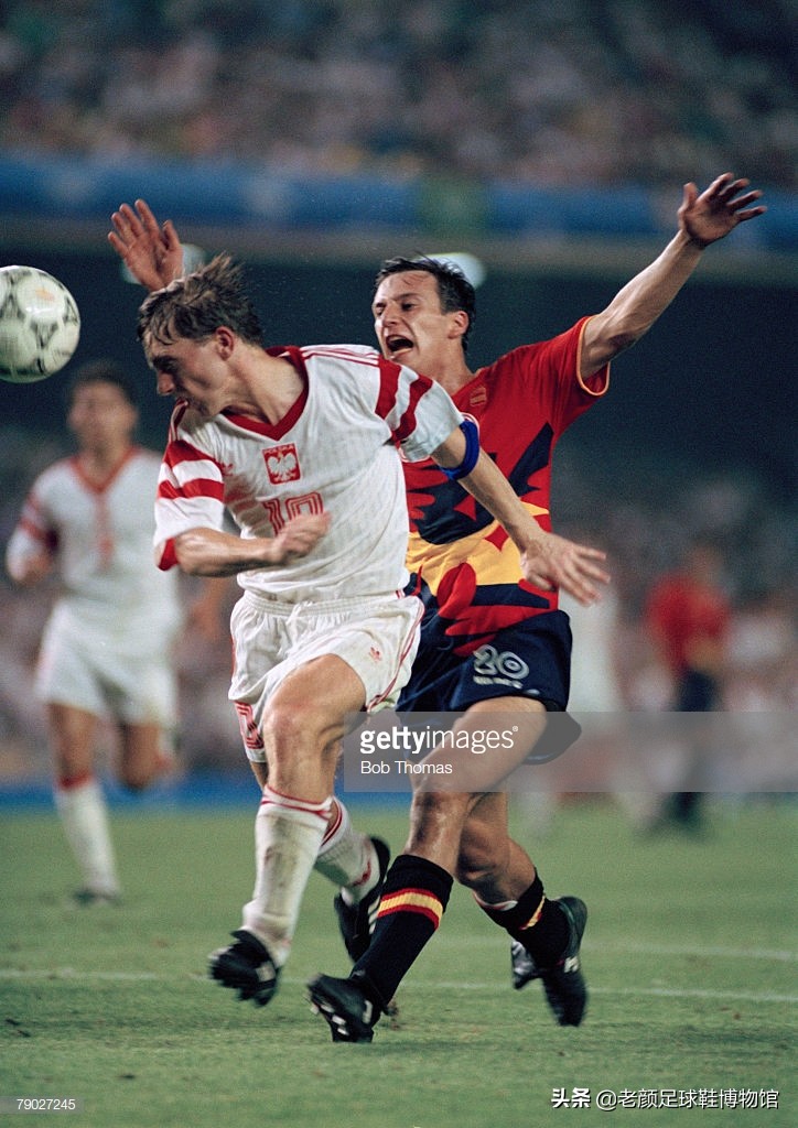 难道是卡尔美的错，被银河战舰坑惨的球员，为什么都穿joma球鞋