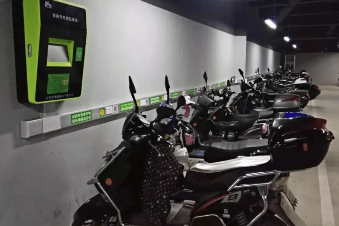 电动车铅酸电池充电鼓包什么原因,电动车电池有一个鼓包都得换吗