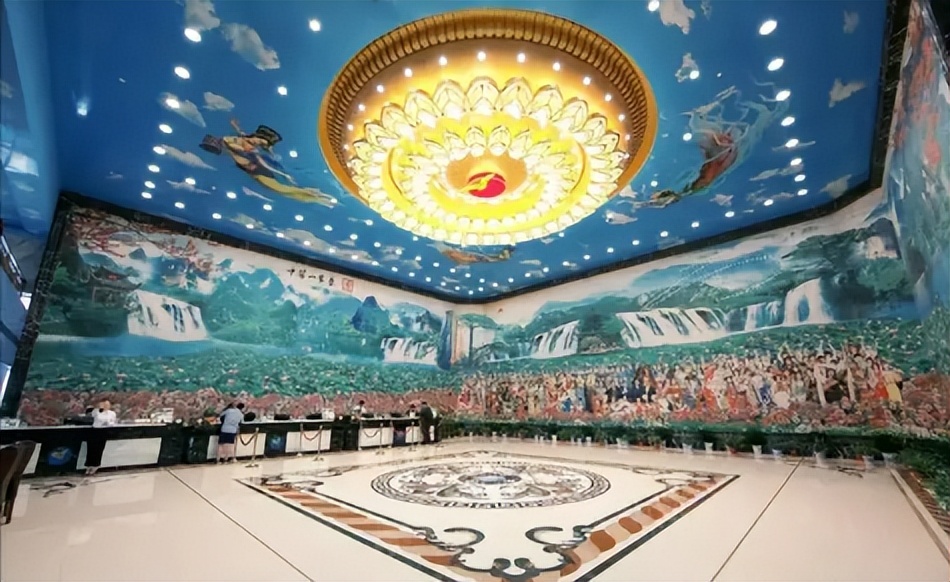 万家丽楼顶宇宙中心,宇宙中心长沙万家丽广场顶楼