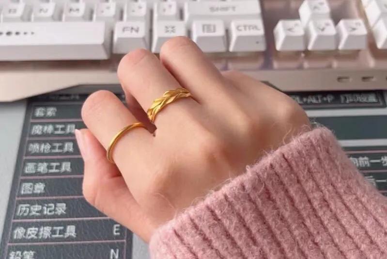 黄金女戒款式推荐,适合年轻人的黄金对戒品牌