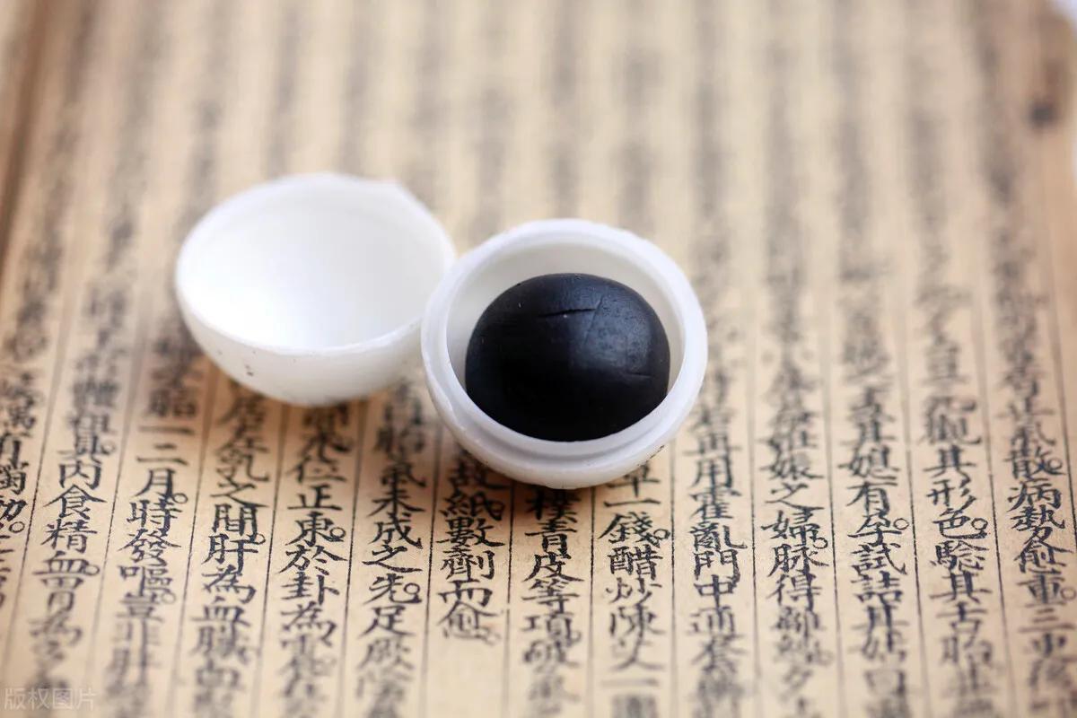 耳鸣耳聋可吃补肾中药效果很显著,治耳鸣眩晕的中成药有哪些