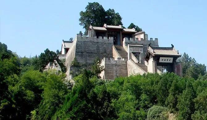 别惦记秦岭了，这条黄河边的观光路，全是旅游爱好者的“硬菜”