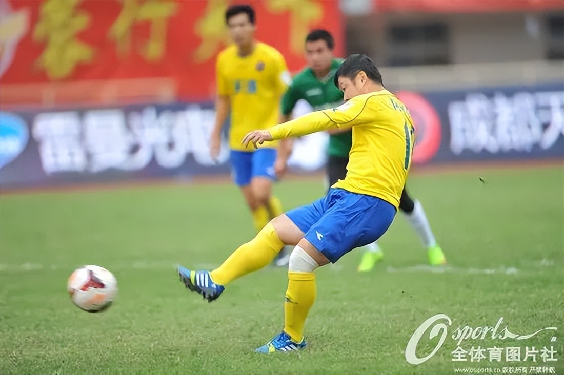 现在足球运动员比前二十年进球多,中国足球员国家队进球记录最新