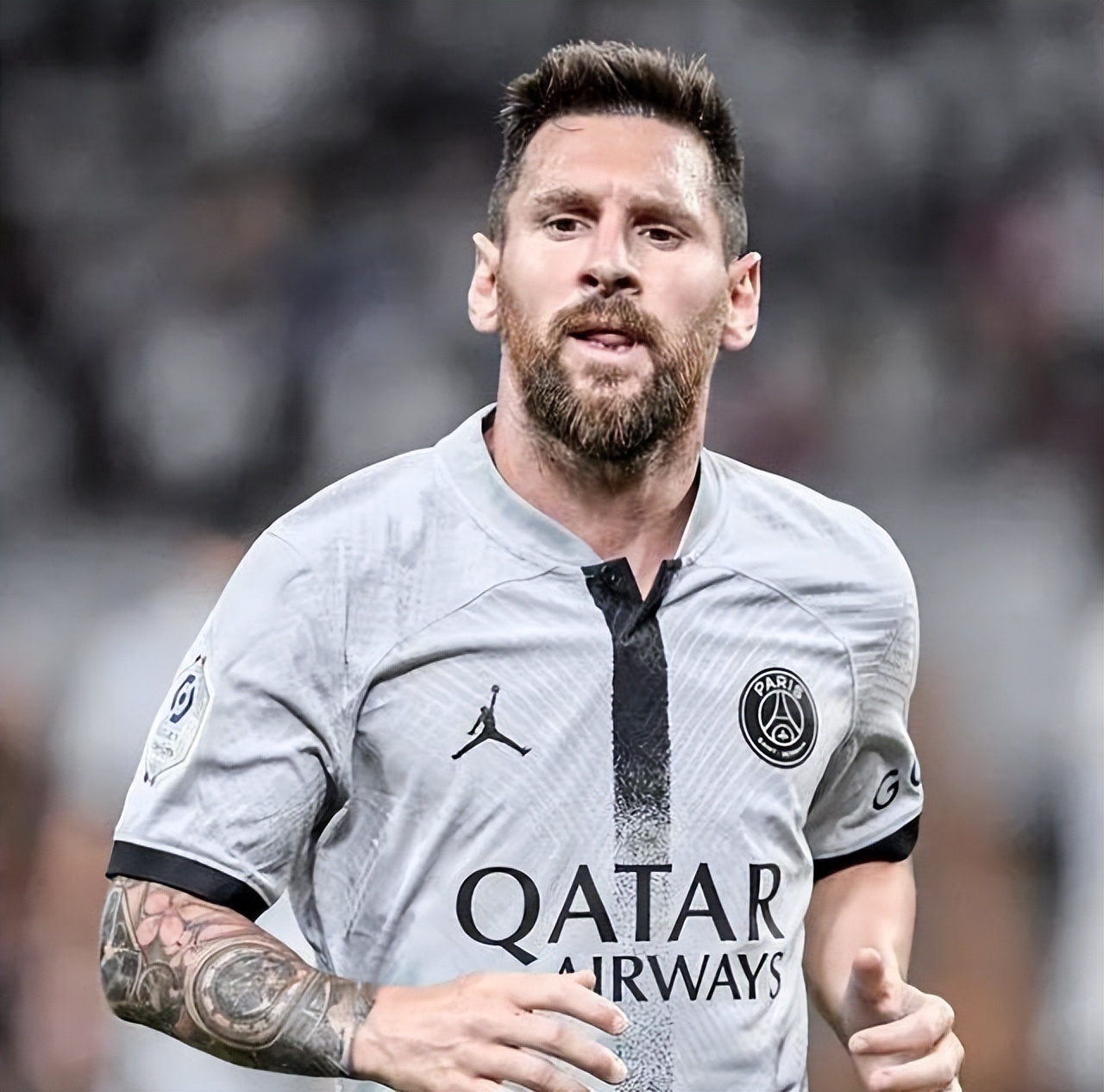 梅西暖心故事,巨星梅西背后的故事