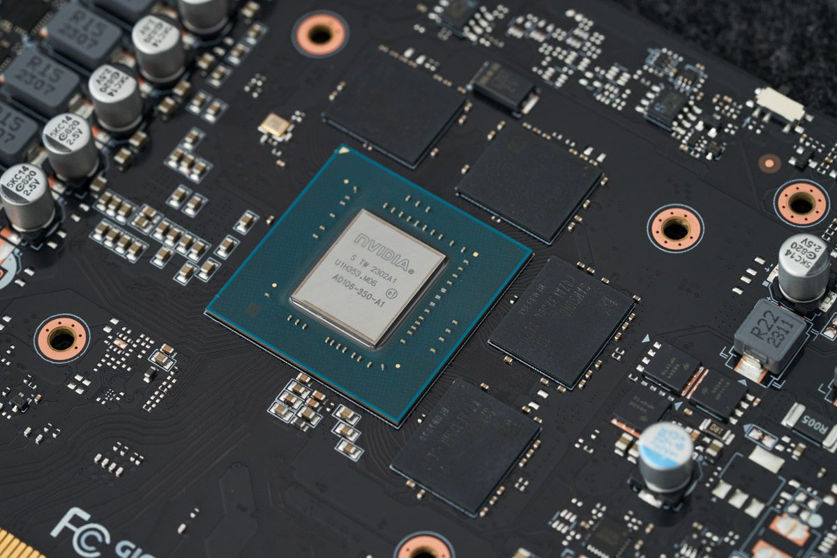 技嘉RTX4060TiAEROOC8GB雪鹰显卡评测：极简外观，显存潜力可观