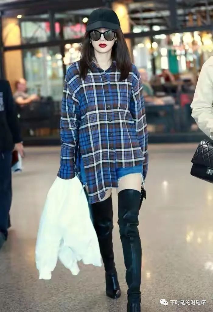 胸大怎么穿衣服不肿,胸大怎样穿衣服才显胸小