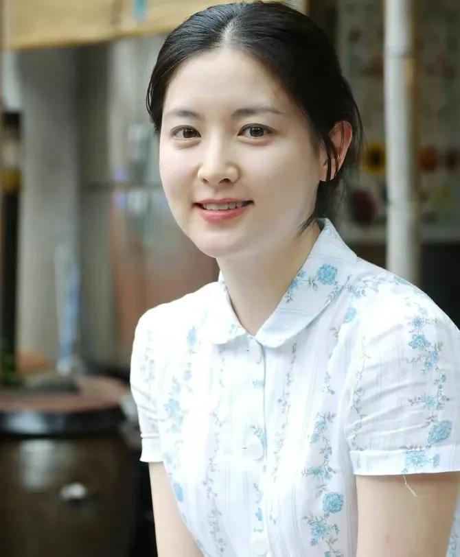 李英爱，15张精美的照片