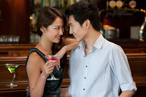 狮子座男生和巨蟹座女生恋爱,狮子座男生和巨蟹座女生爱情