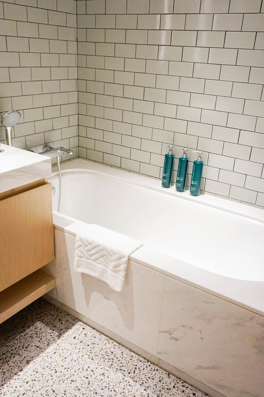 深圳机场旁的低调高雅酒店，尽享热带雨林花园，差旅入住首选酒店