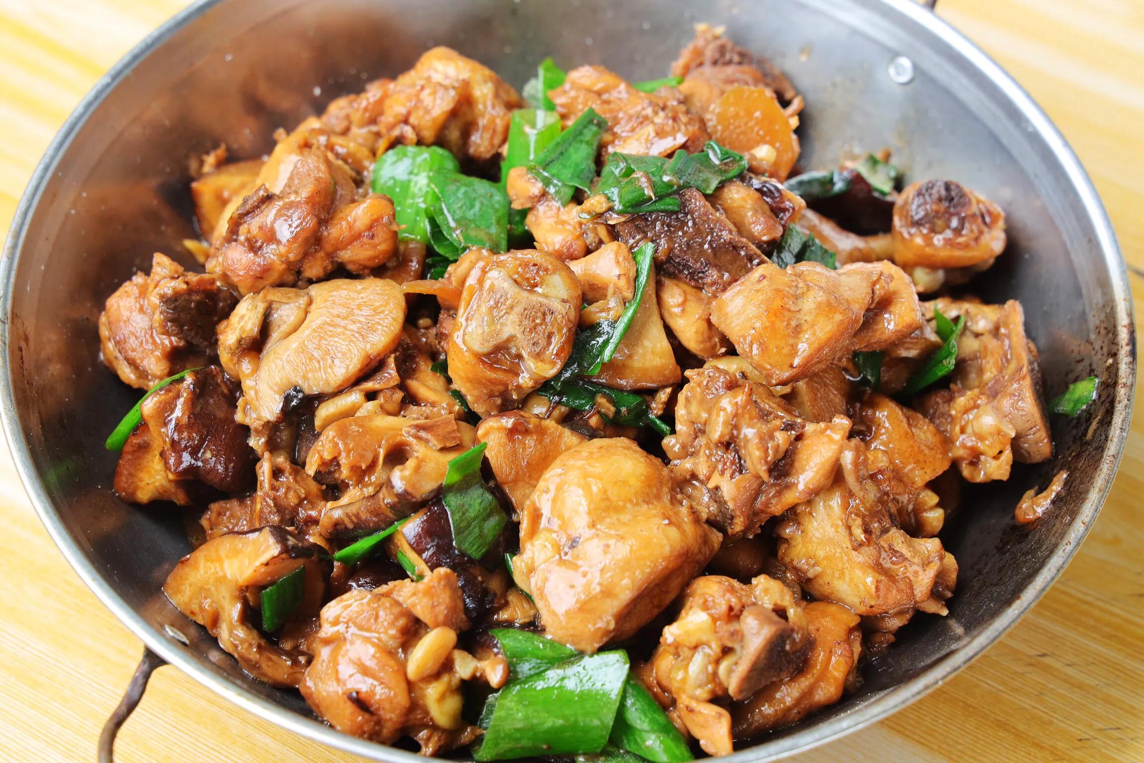 懒人黄焖鸡，一包酱汁就搞定，非常鲜美好吃下饭，一定要试试