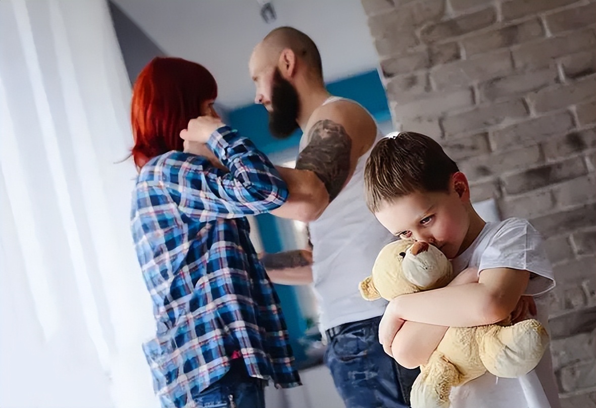 青少年自卑的解决方法,青少年有自卑感怎么疏导