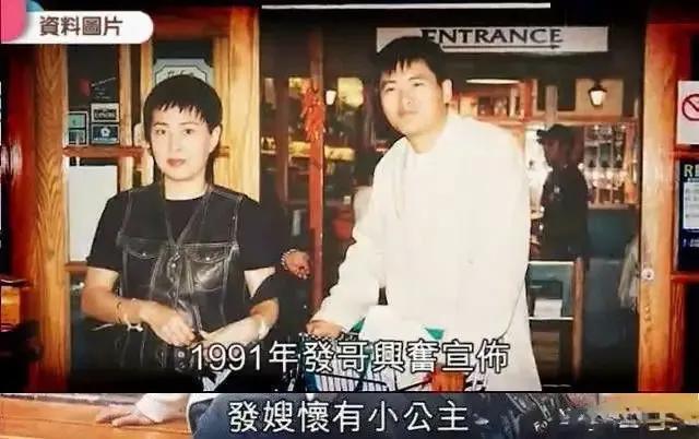 10对丁克夫妻，有人丁克至死，有人后悔晚矣，还有2对偷生孩子