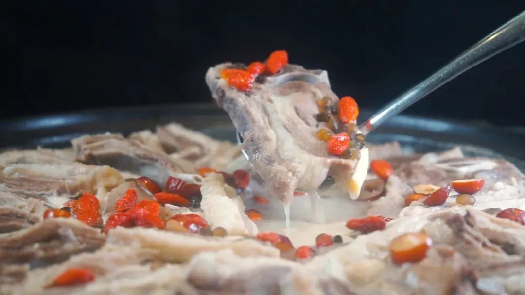 冬季怎样吃羊肉暖身不上火,冬季羊肉这样吃既滋补又不上火