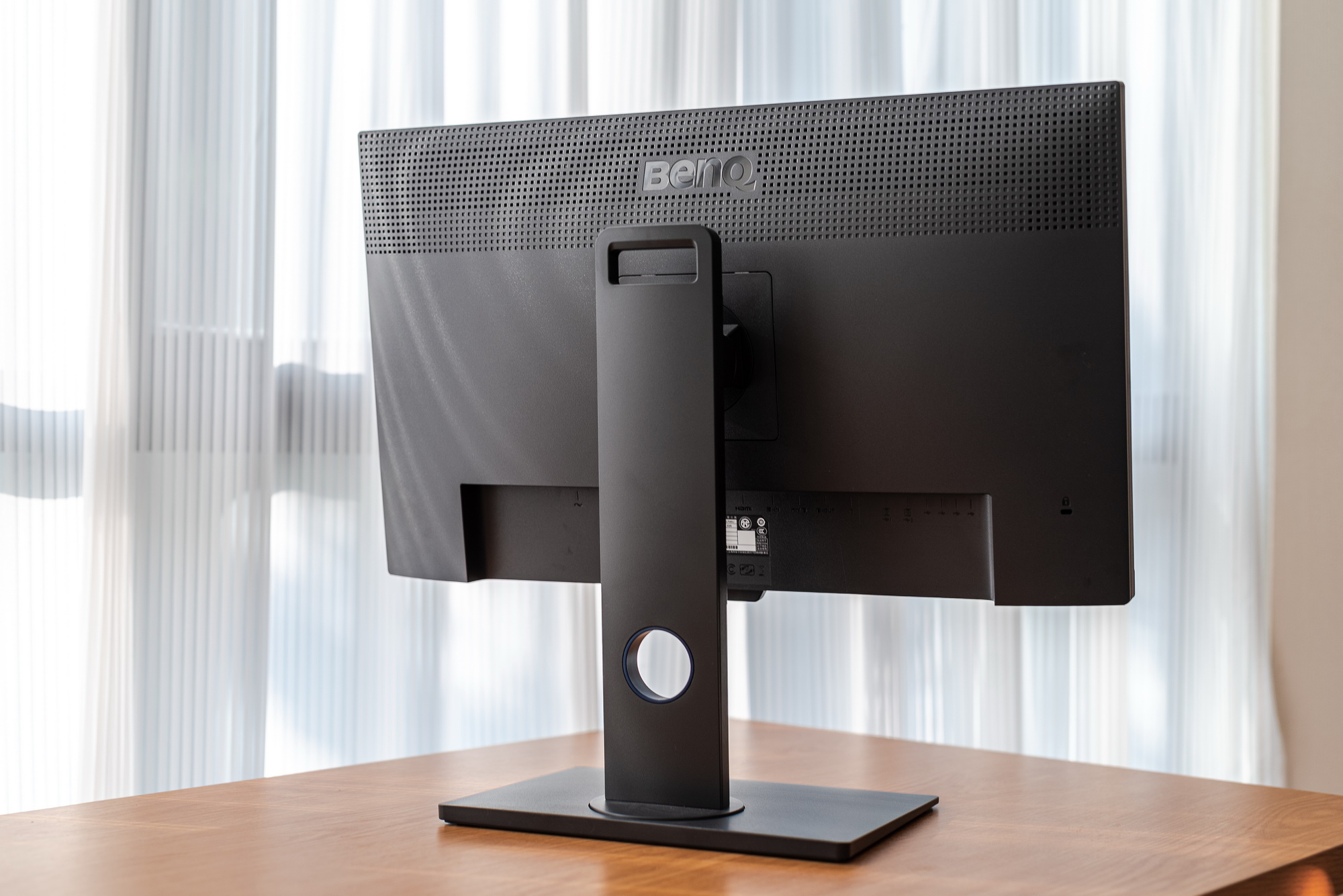 你也可以轻松装的白色ITX小钢炮：银欣SG16装机指南