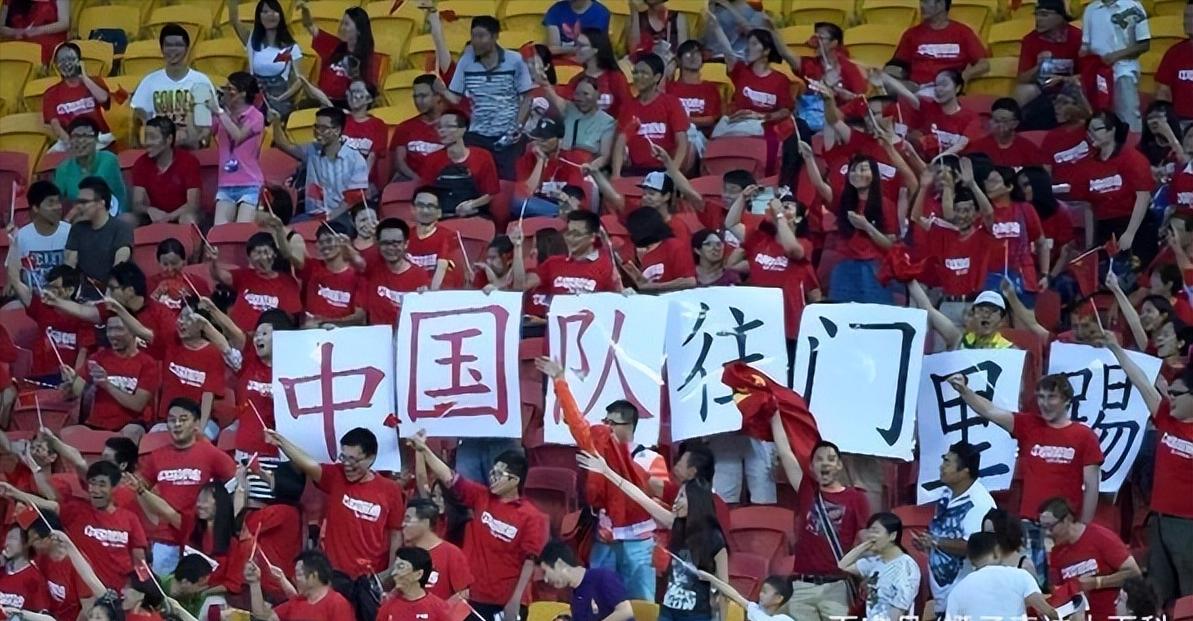 贺龙将军组建的足球队有多强？14场国际赛从无败绩，成为亚洲第一