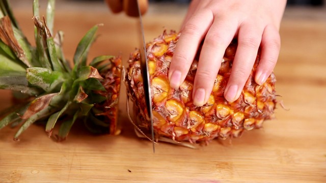 如何切菠萝4种方法,在家切菠萝方法