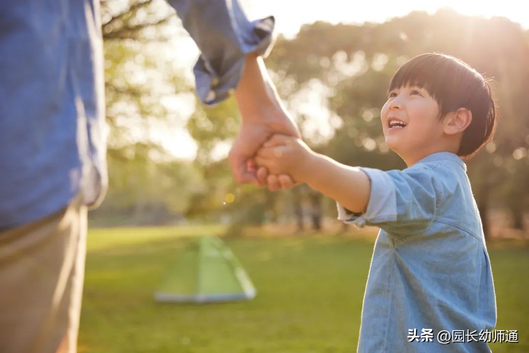 “幼儿成长档案”这样做，让家长看见孩子成长的足迹！转给幼师！