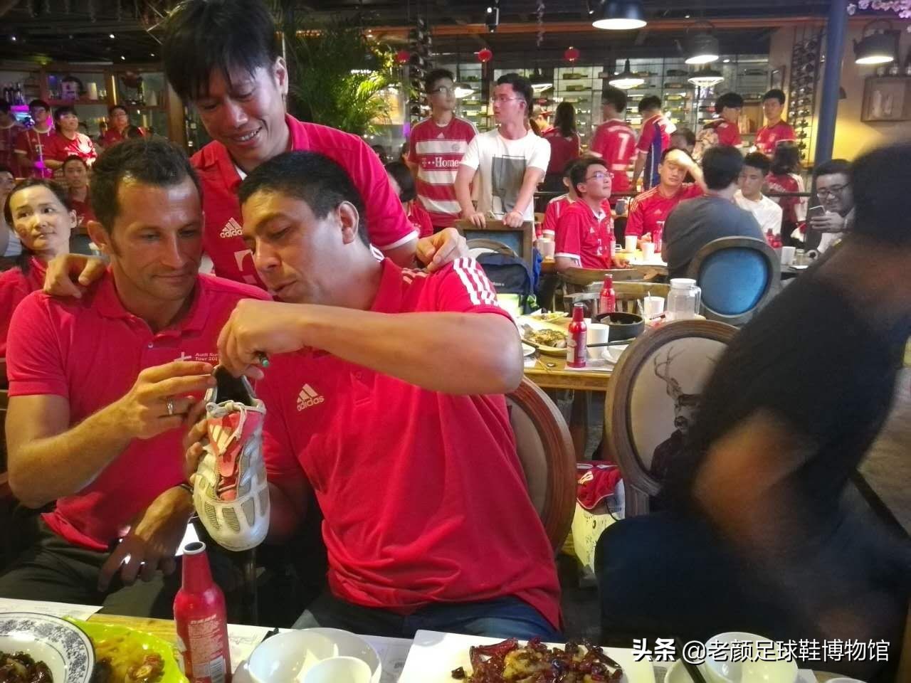 巩汉林的足球签名真的是赝品吗,巩汉林的签名球是赝品