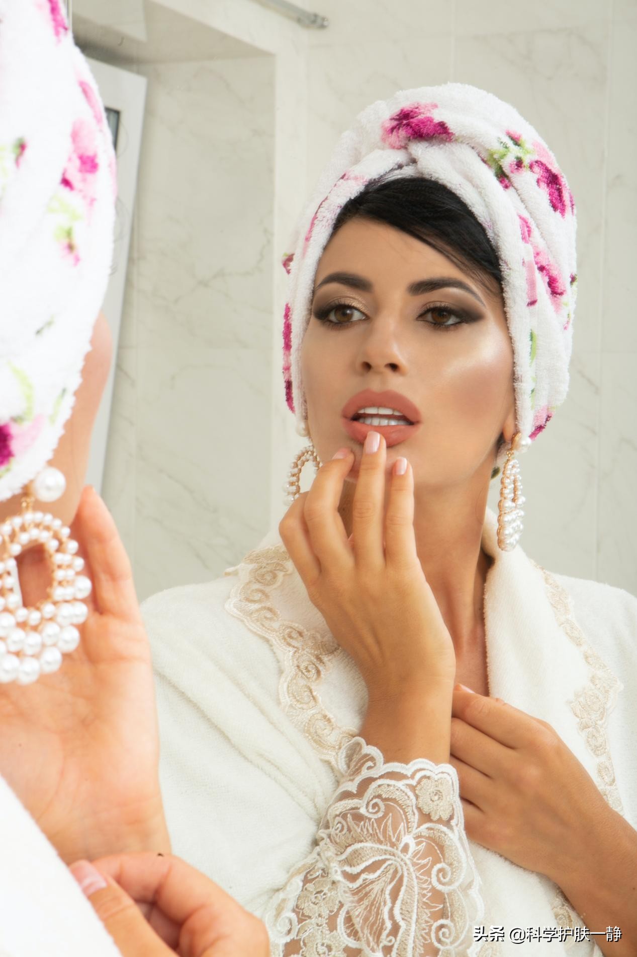 国产哪个品牌的护肤品补水保湿好,哪个品牌的化妆品保湿效果好