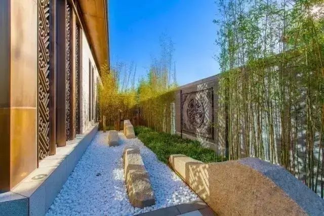 大山里捡回来的石头,大山里的石头块