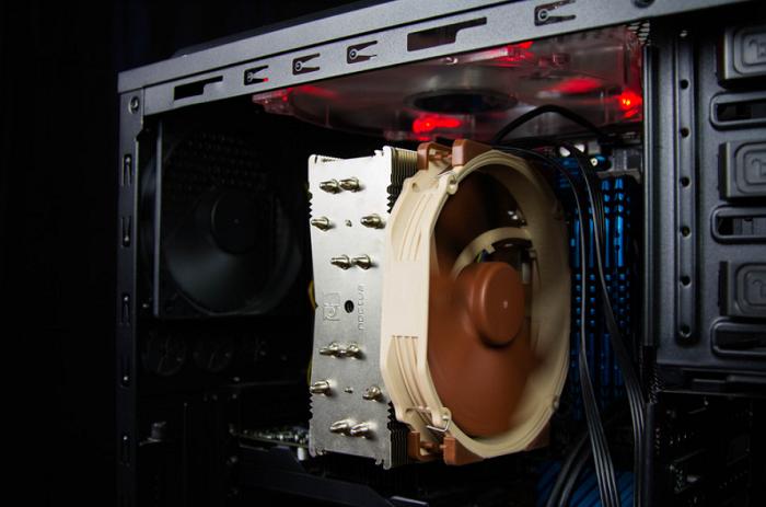 图文详解电脑自动关机是什么原因,电脑为什么关机了关机键一直在闪