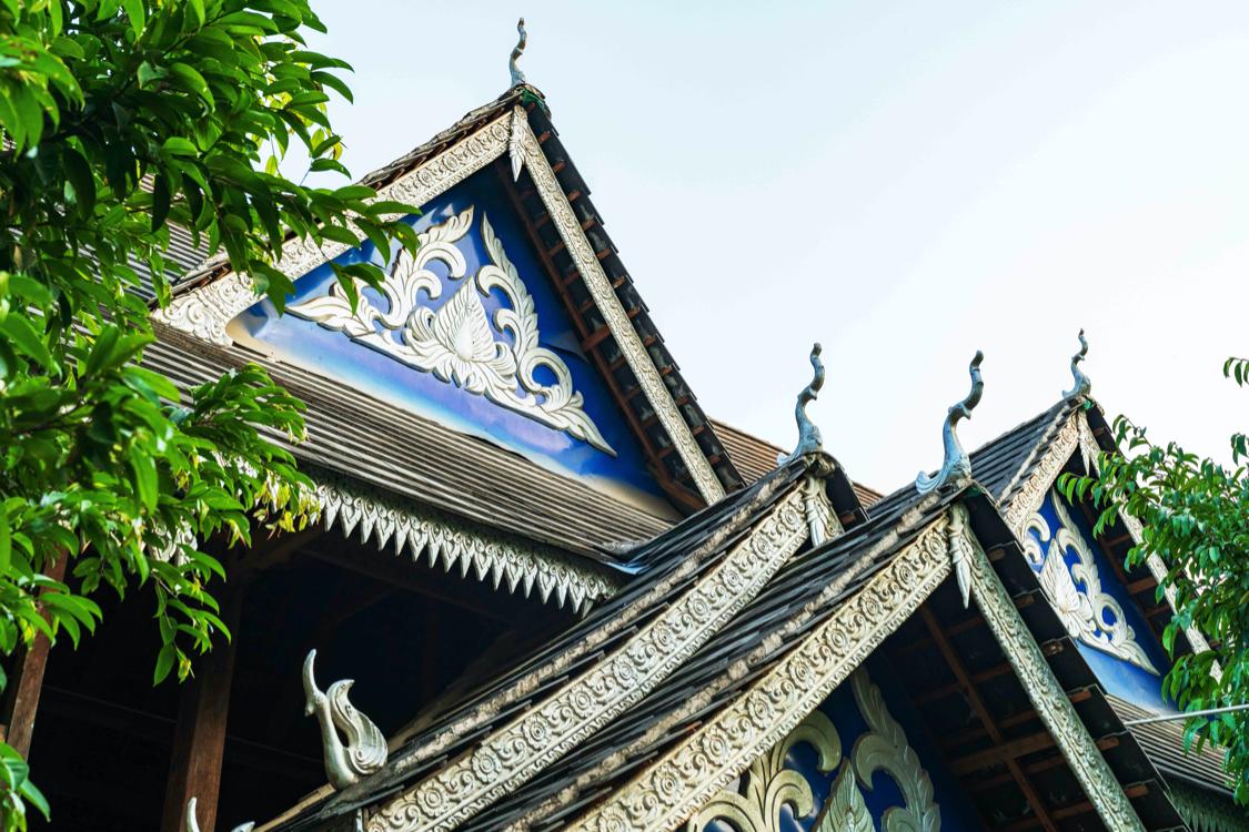 骂版纳是因为你没走出告庄玩版纳跟着小姐姐们走你才晓得味道