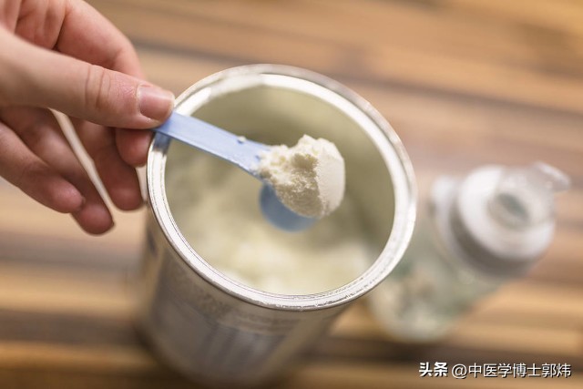 宝宝喝奶粉过敏拉肚子几天才能好,宝宝母乳过敏拉肚子喝什么奶粉