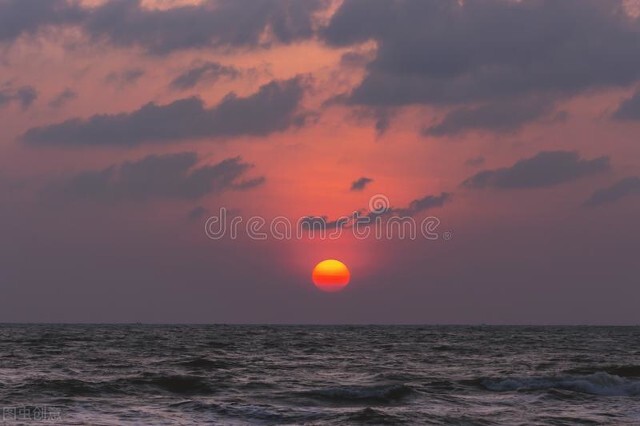 男性下身有尿意的刺痛感怎么回事,尿浑浊男生前列腺炎