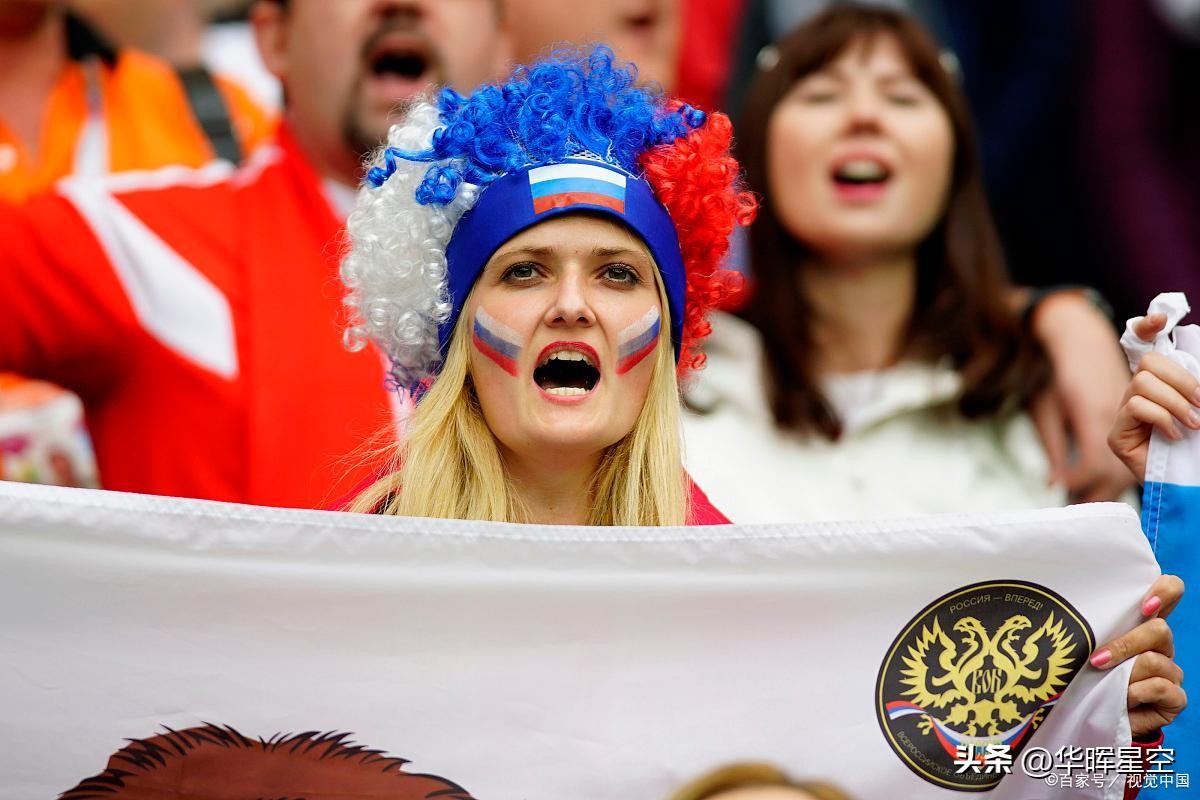 足球场上不服输的精神,足球精神就是永不放弃的精神