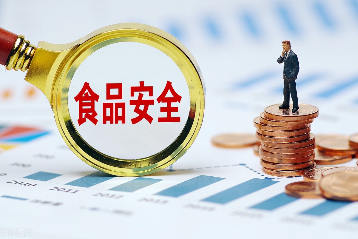 奶茶店用烂掉的水果做奶茶,奶茶店鲜榨果汁内幕