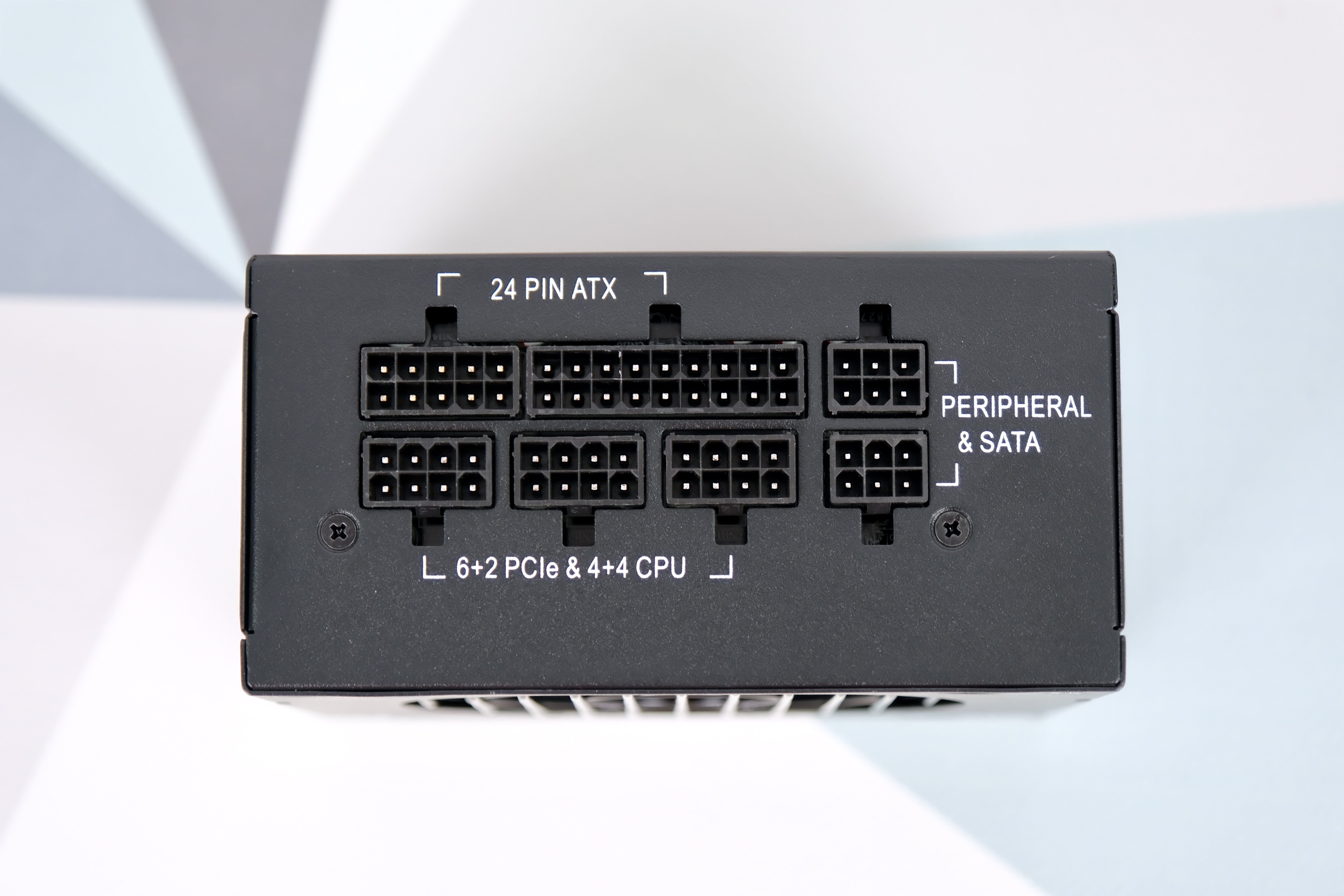 小姐姐的精致城堡!ITX极简风NAS装机纪实