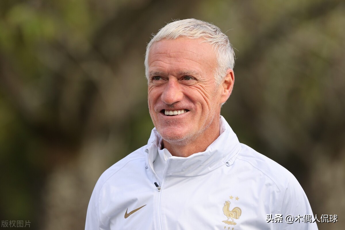 2022卡塔尔世界杯的大力神杯,卡塔尔世界杯决赛大力神杯进场