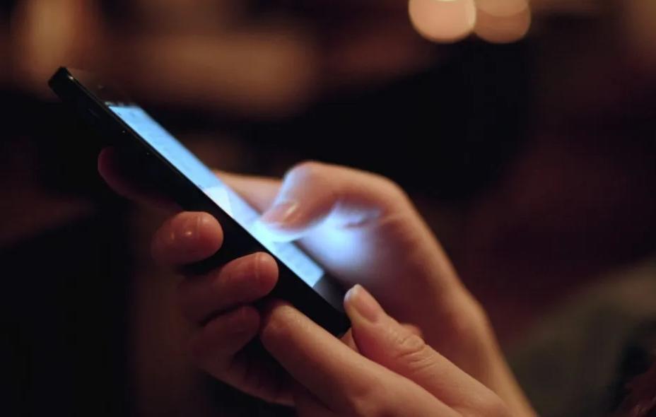 现在买手机买128还是256g,买手机时128gb对比256gb怎么选