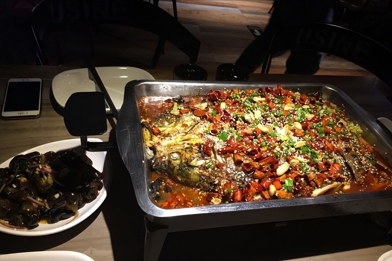 烤鱼市场如何增长,烤鱼界的天花板是谁