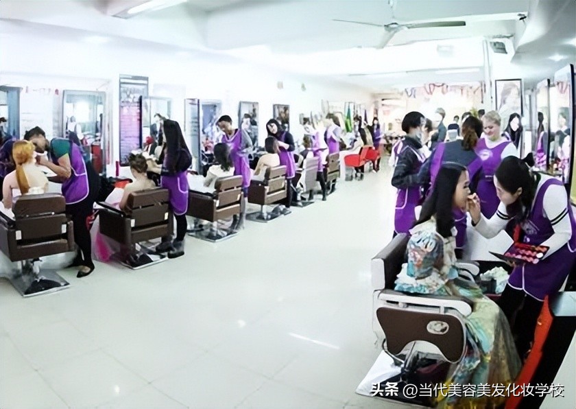 最好的影楼化妆学校,十大美容美发化妆学校