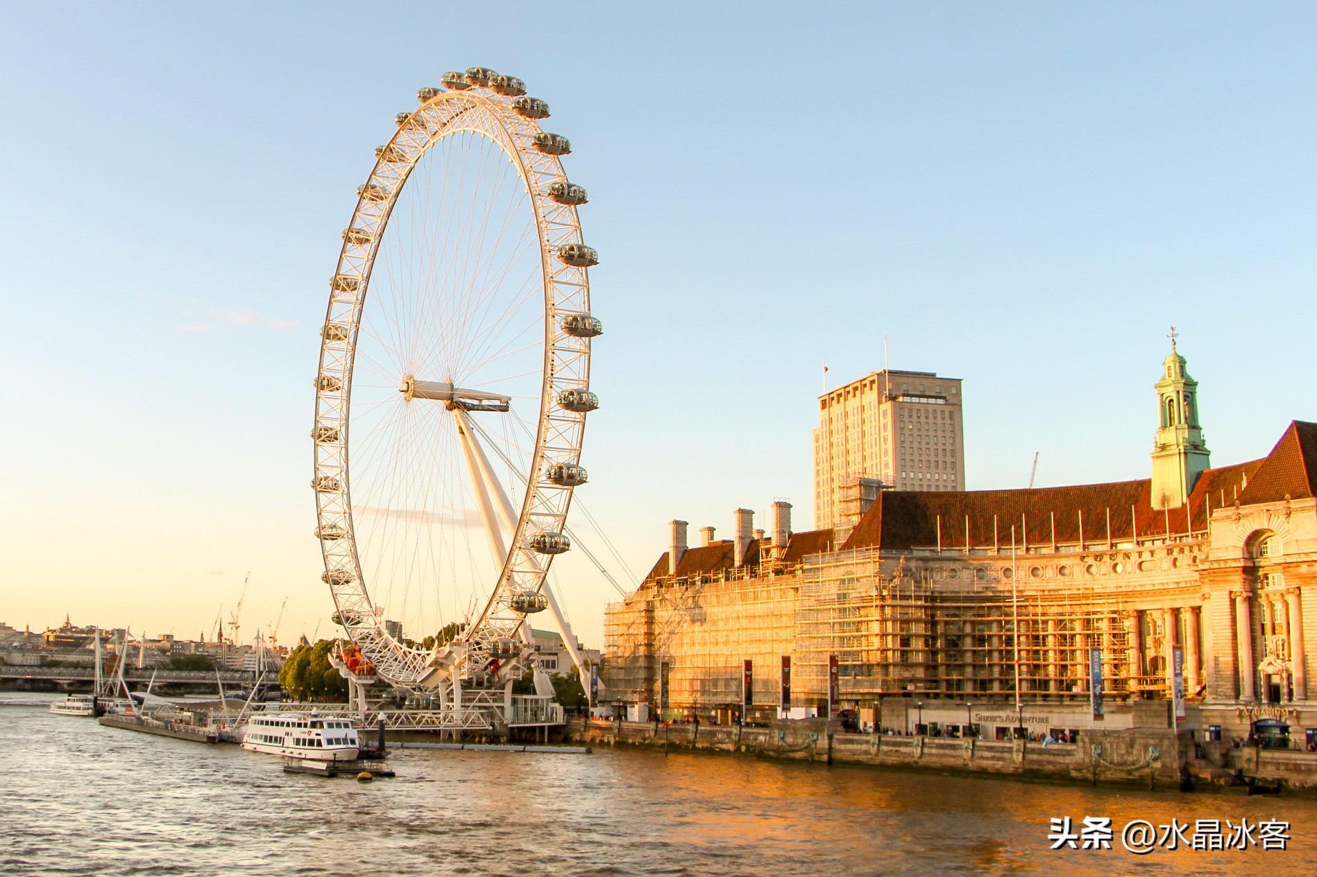 英国伦敦塔桥,英国行购物