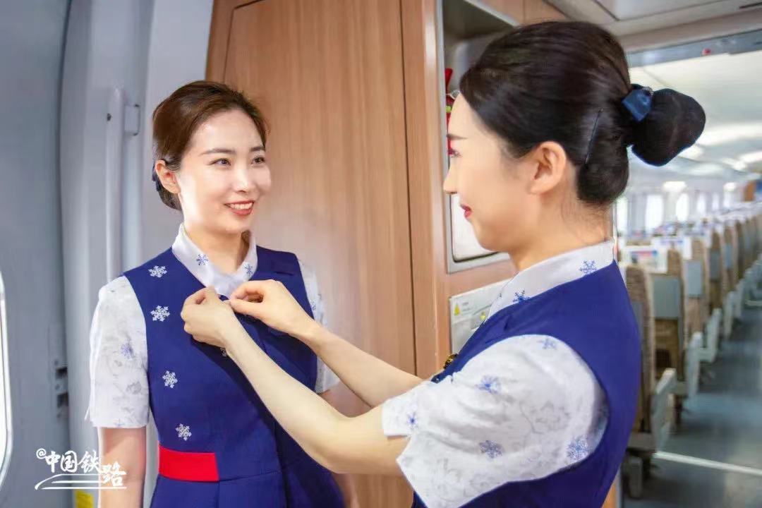 兰州铁路局高铁夏季制服,广州高铁乘务员制服