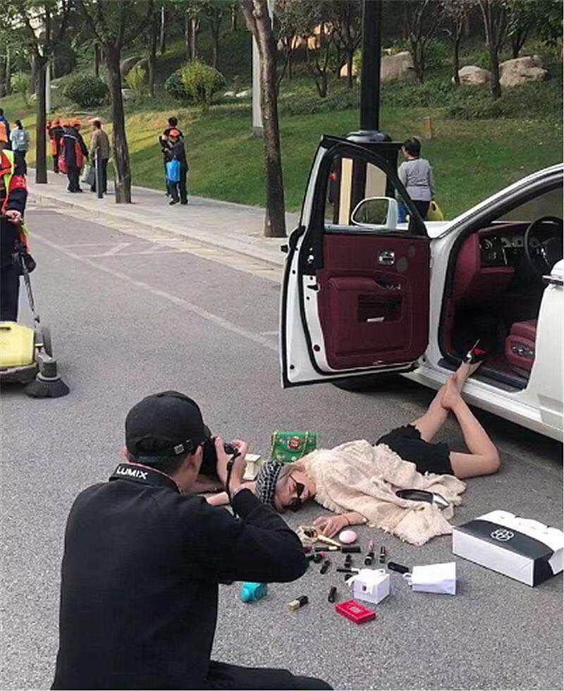 买个劳斯莱斯跑婚车赚钱吗,买劳斯莱斯跑婚庆靠谱