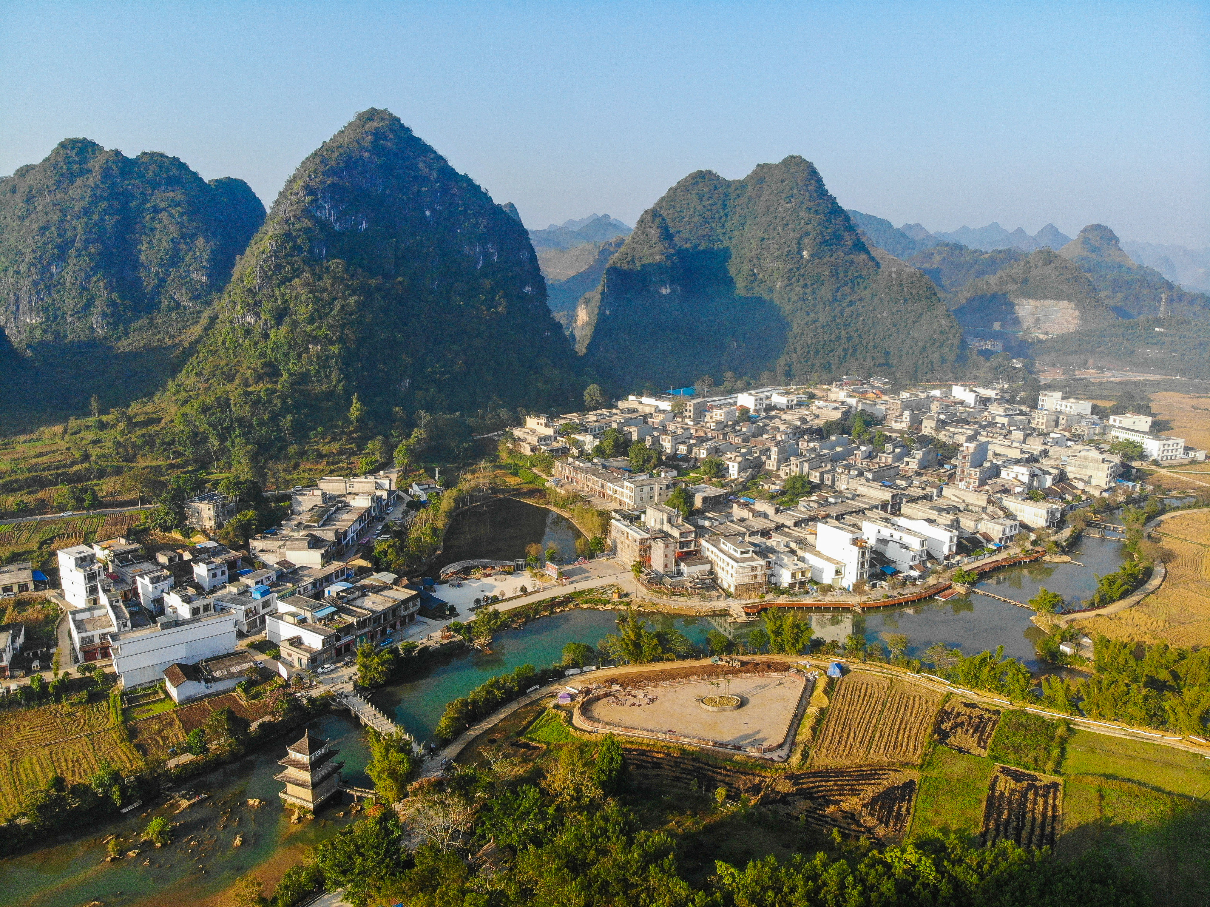 广西最美的旅游小镇,广西春天赏花