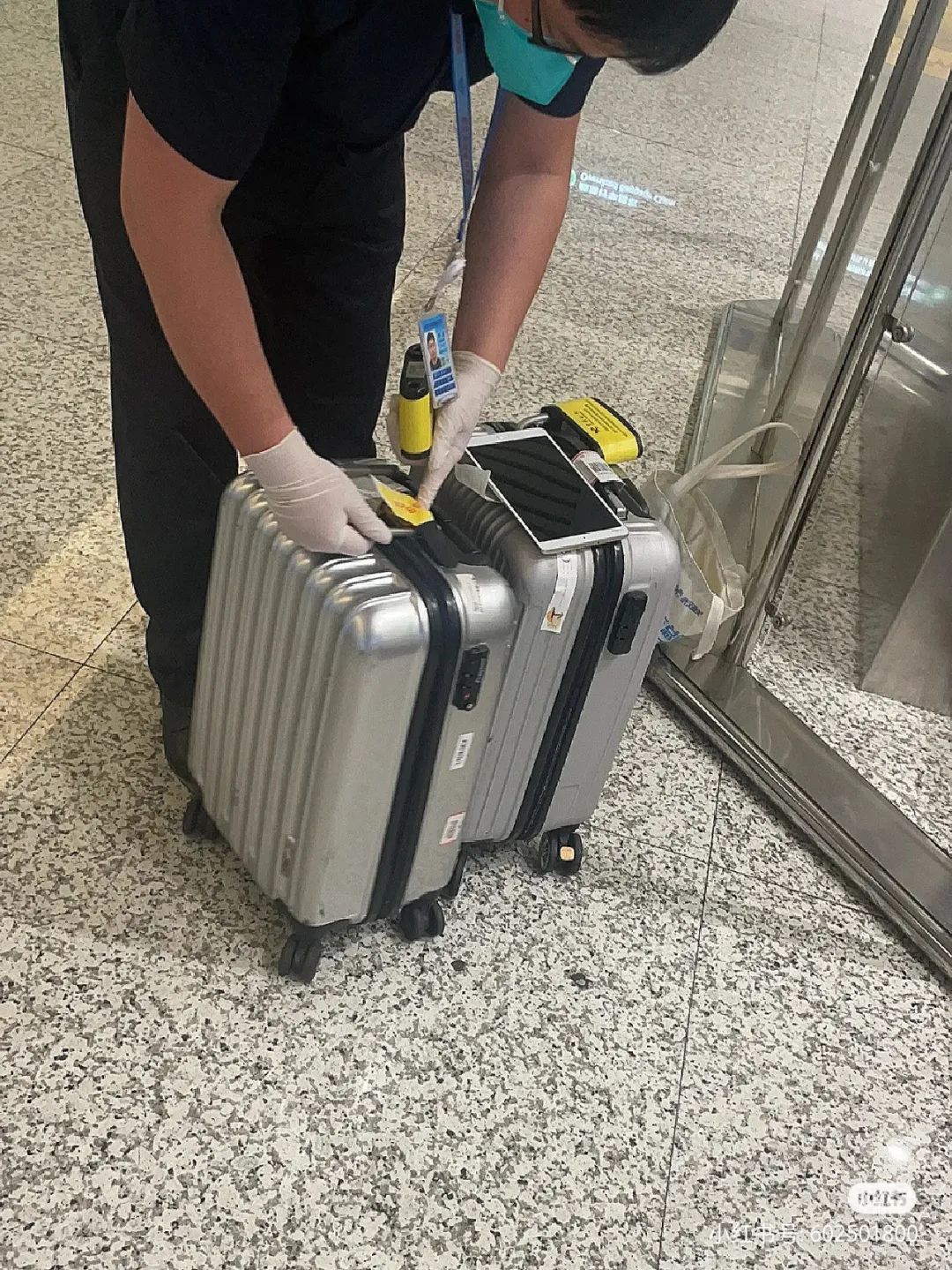 华人回国乘机规定,华人回国可以带多少钱的物品免税