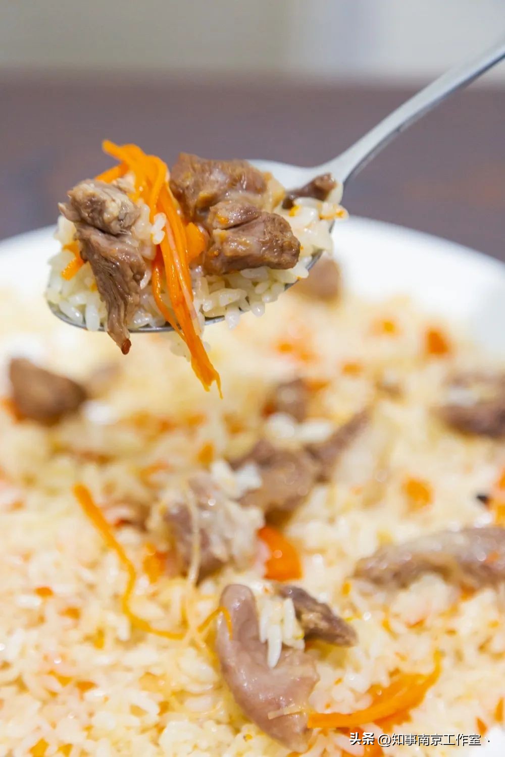 南京省中医门外，侯家桥道寻常