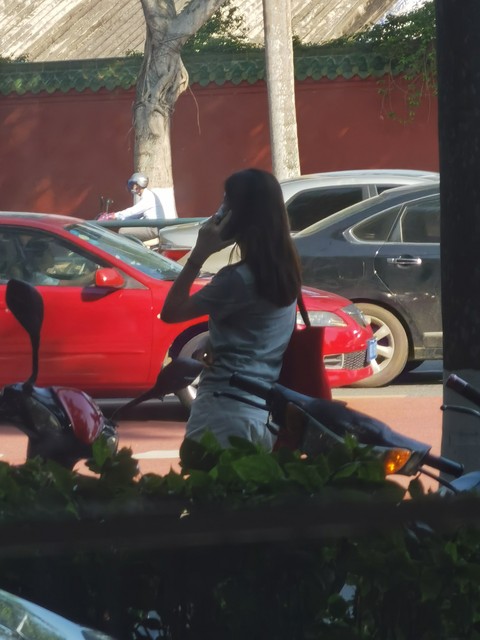 女子醉酒，引诱酒吧服务员，事后不爽反咬一口！