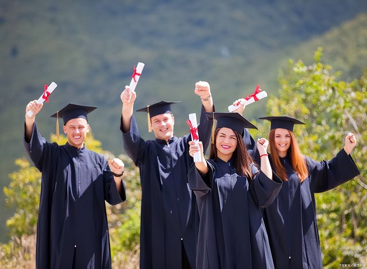 考上研究生可以不去吗有什么后果,考上研究生可以边工作边读吗
