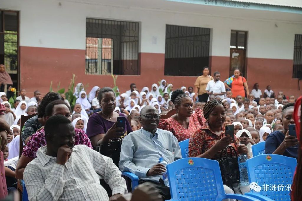 以公益回馈社会,以公益慈善反哺社会