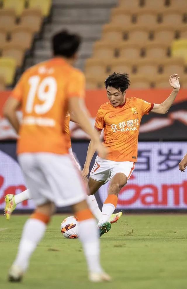 泰山队最新引进名单,山东泰山队最新球员名单